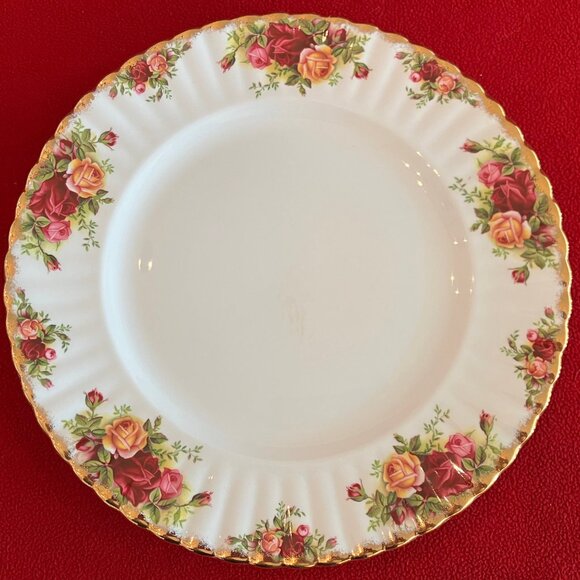 Royal Albert Old Country Roses Dinner Plate 10-3/8" Made in England - Picture 3 of 10